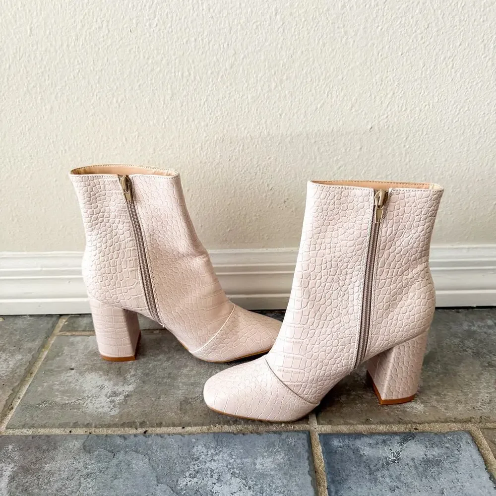 Lulus My Generation Croc Embossed Pale Pink Ankle Boots Heels 7